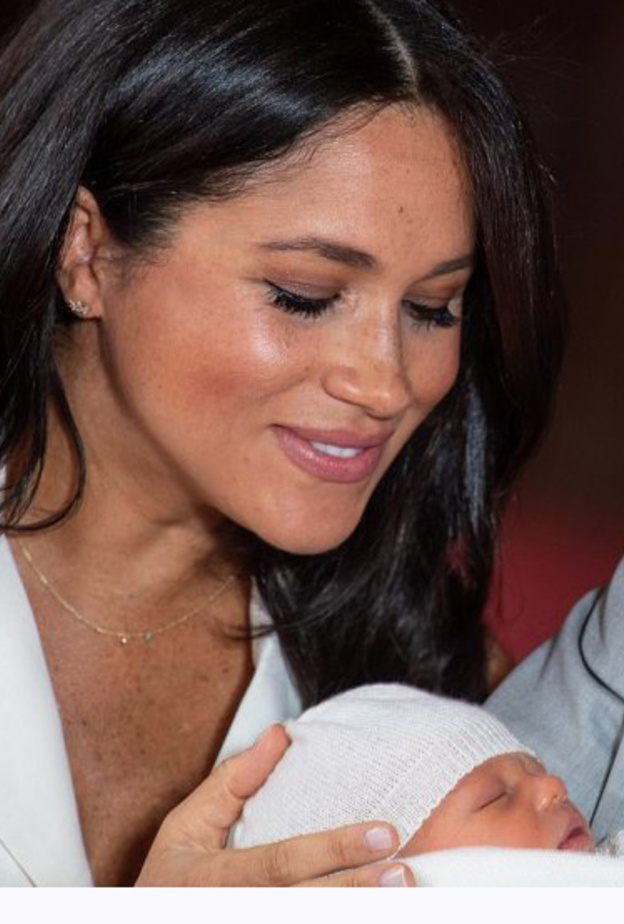 طفل الأمير هاري سيصبح أميرا بعد أن يتوج جده الأمير تشارلز ملكا للبلاد