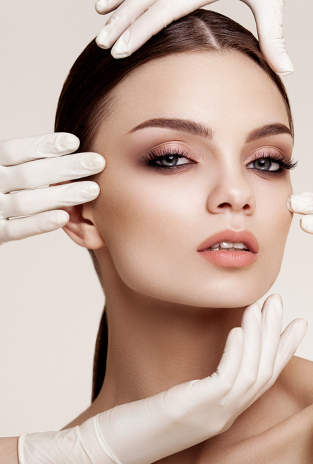 تعرفي على أنواع عمليات ترميم الوجه ومتي يتم اللجؤ إليها