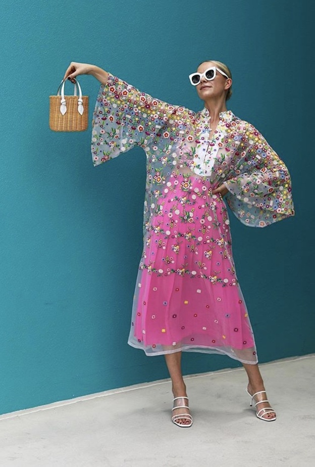 اختيار القطع بلونين متجانسين