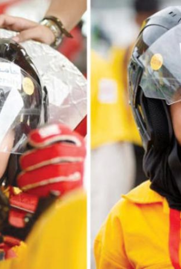 فريق نسائي سعودي يصنع سيارة بروتوتايب