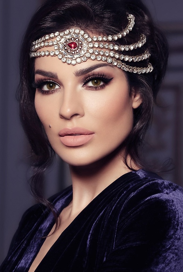 الوان احمر شفاه طبيعية مستوحاه من نجوى كرم