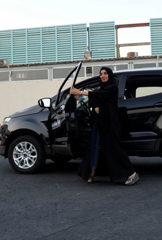 ابحثي عن مدارس تعلم القيادة ذات السمعة الجيدة والمرخصة