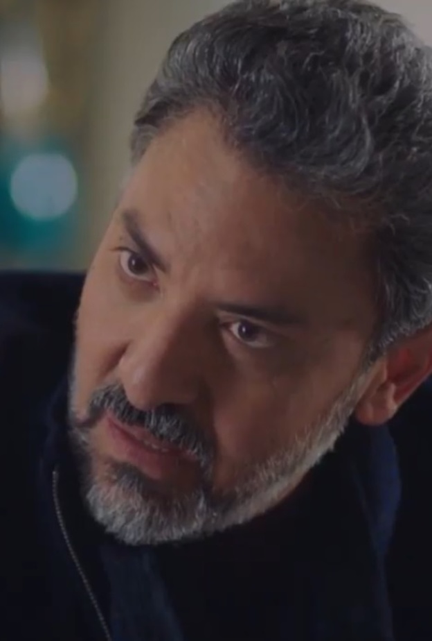 مسلسل لمس أكتاف