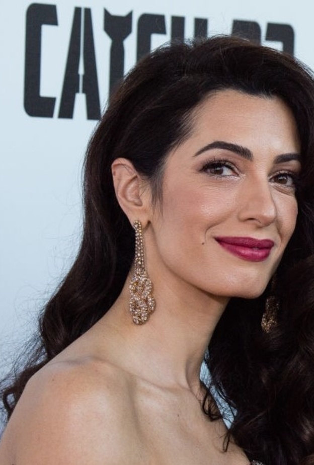 من أجمل إطلالات أمل الجمالية