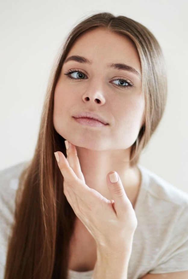  تقشير البشرة يعمل على التخلص من الخلايا الميتة