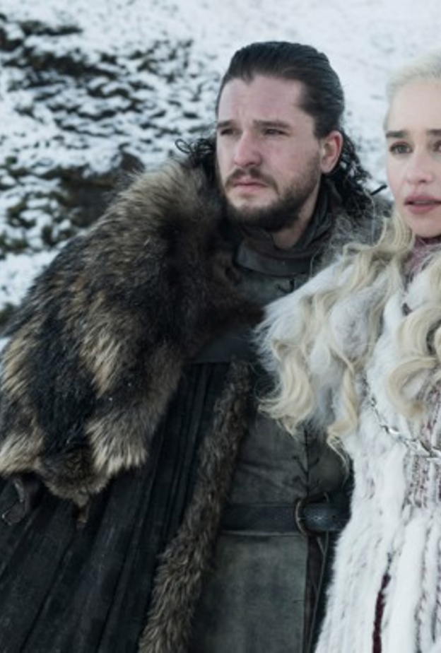 كيت هارنجتون وايميليا كلارك 