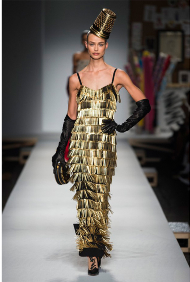 فستان بسيط باللون الذهبي من Tommy Hilfiger