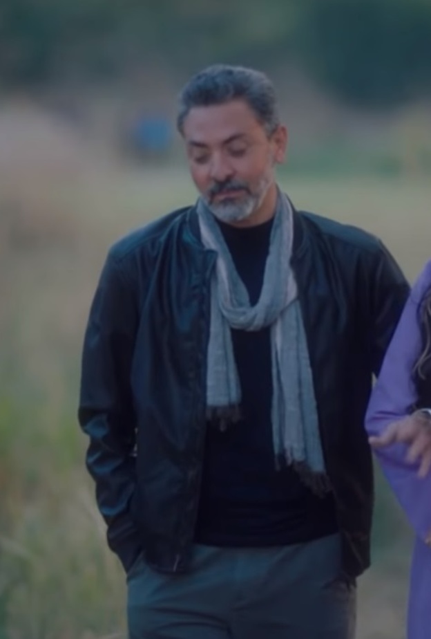 مسلسل"لمس أكتاف