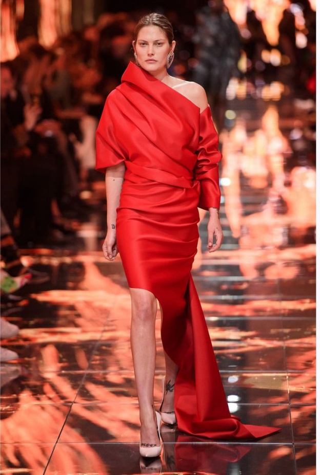 موديلات فساتين باللون الاحمر لاطلالتك في العيد مطبعة بالورود من Sonia Rykiel