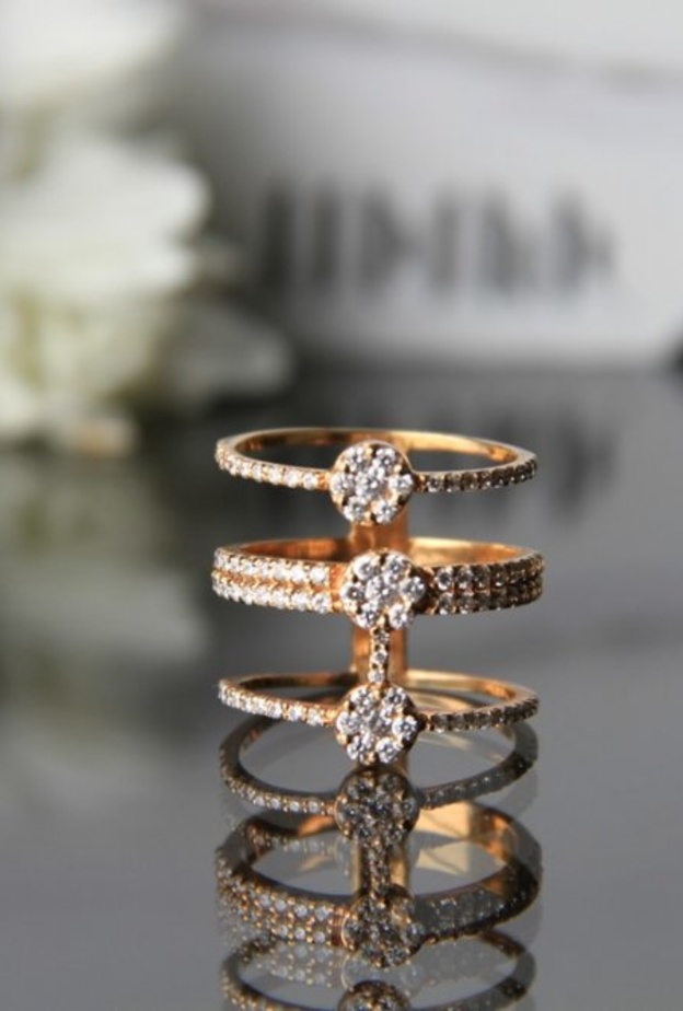 مقابلة مع مصممة المجوهرات جيهان الحرازي