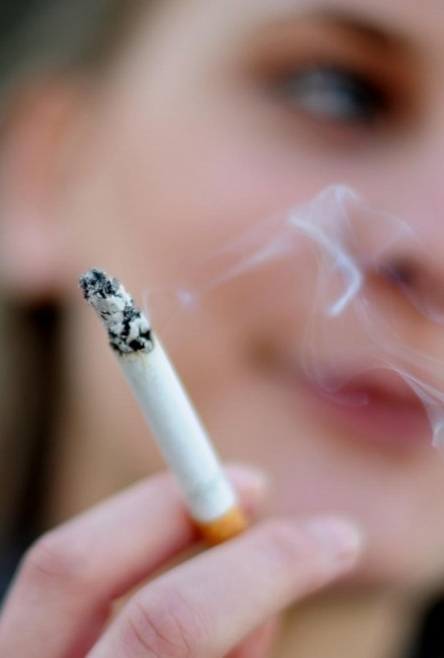 التدخين خطر على الصحة العامة ككل