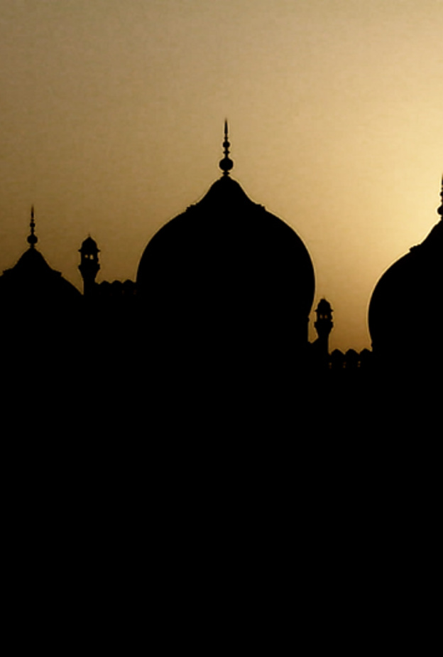 موعد اذان الفجر بتوقيت دبي 