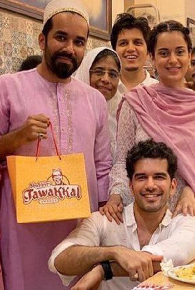 أناقة كانجانا رانوت في حفل الإفطار