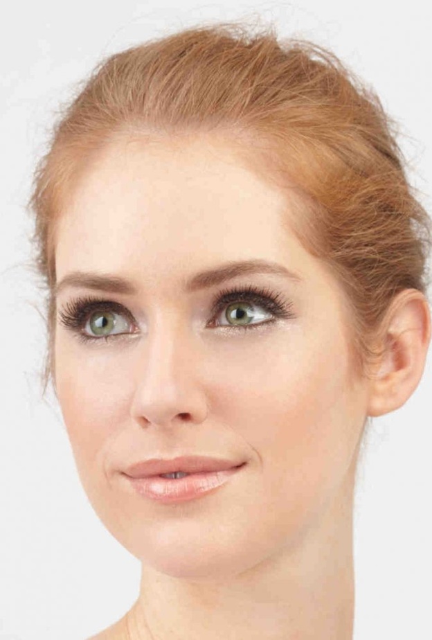 مكياج برونزي يناسب العيون الكبيرة للعروس