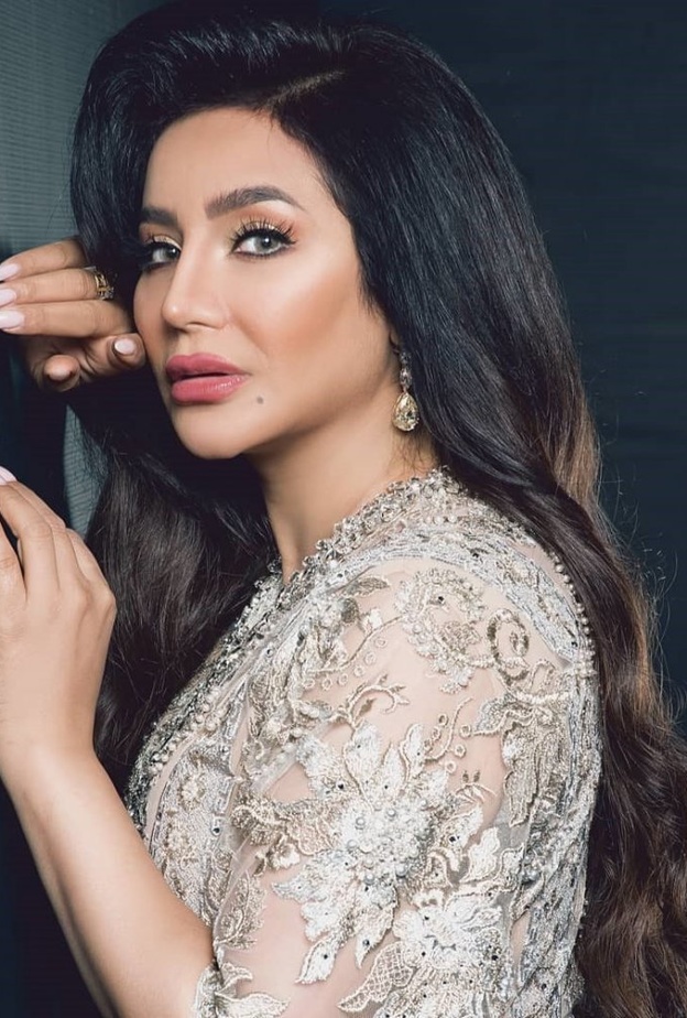 تسريحات شعر ويفي على طريقة لجين عمران