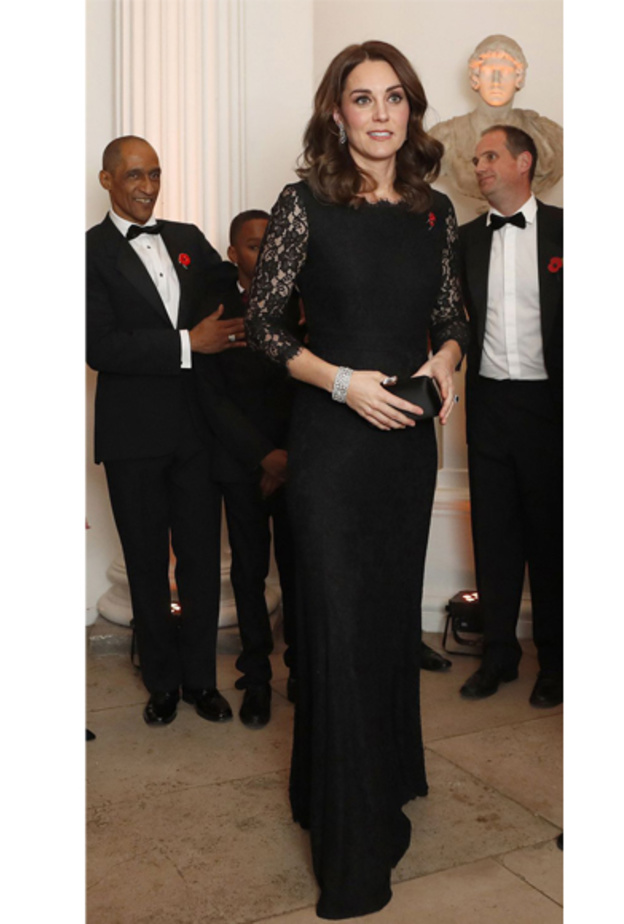 إطلالة ساحرة من توقيع Erdem