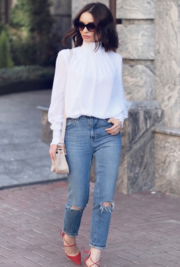  بلوزة معرقة من Alice + Olivia