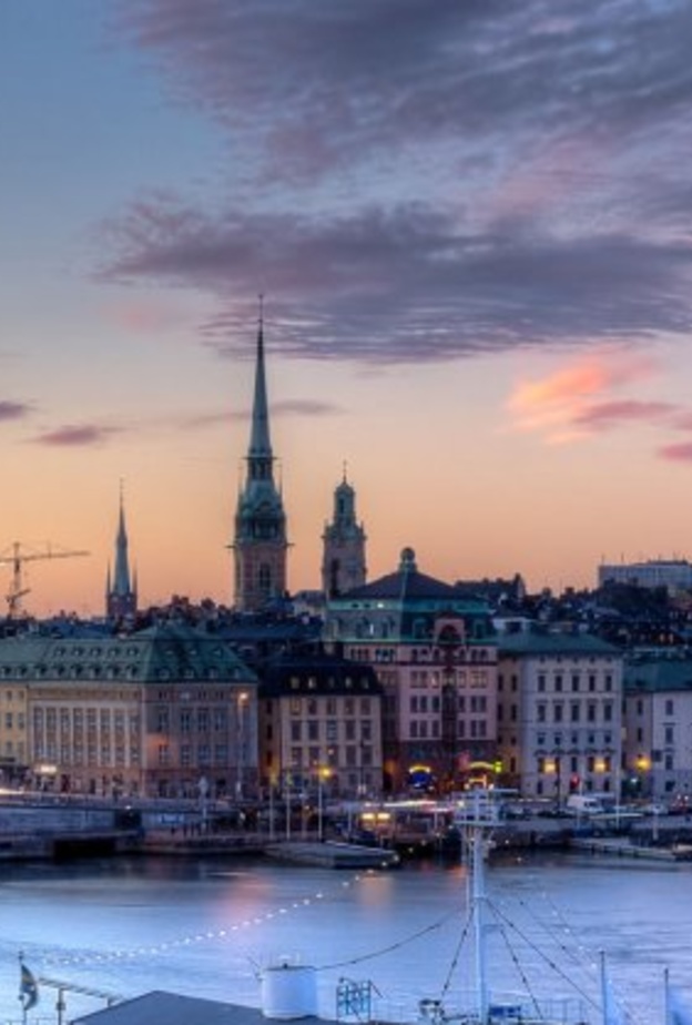 المتاجر الصغيرة في السويد عادة ما تفتح أبوابها أمام الجمهور خلال الفترة من الساعة العاشرة صباحا