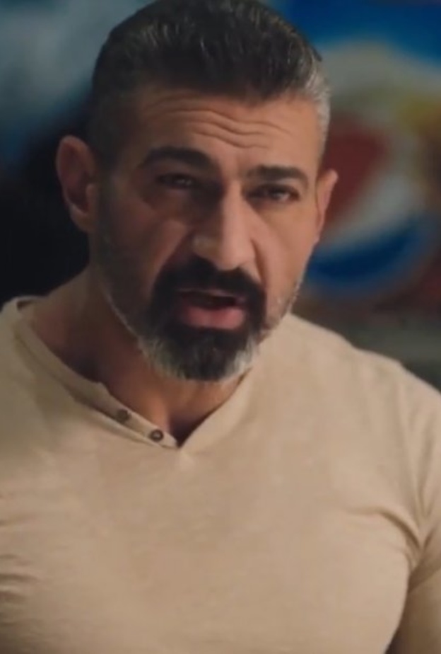 مسلسل "لمس اكتاف"