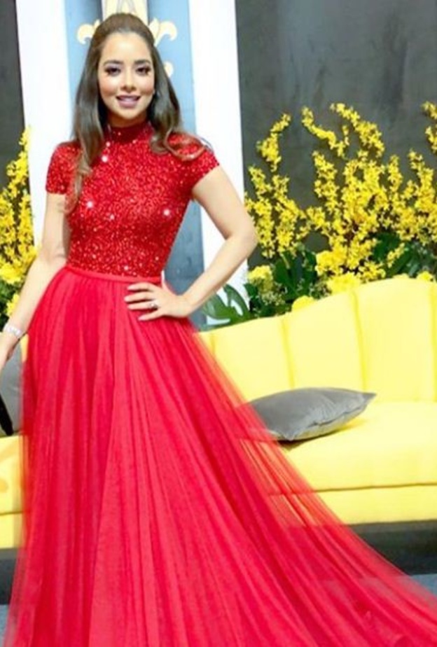 إطلالة أنيقة وعصرية من تصميم حسين بظاظا