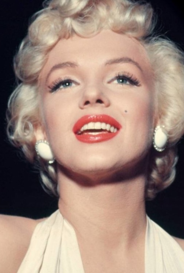 أبرز أيقونات الجمال في الخمسينات والستينات