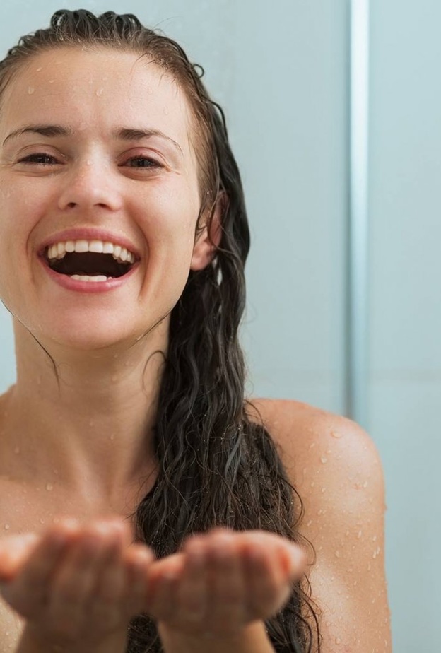 استفيدي من وصفات الجسم قبل الاستحمام لمنحك الطاقة الإيجابية والجسم النظيف على الدوام