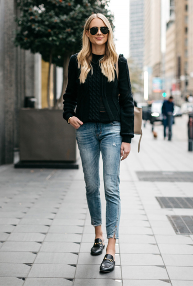  نسقي حذاء لوفر أنيق مع اطلالاتك في الجينز