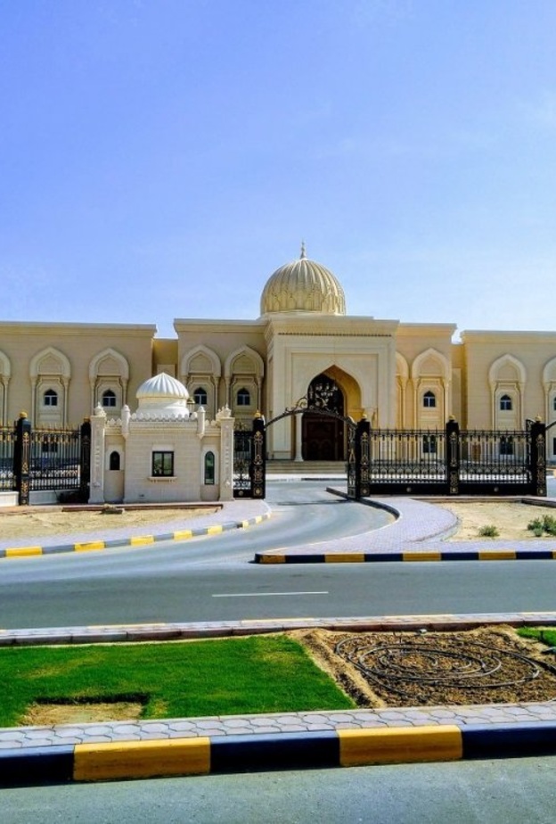 أكاديمية الشارقة للفنون الأدائية 