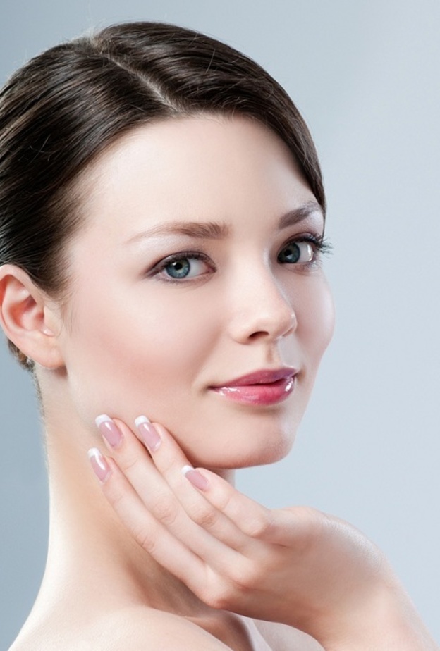 ماسك الشوكولاتة يعالج شوائب البشرة الدهنية