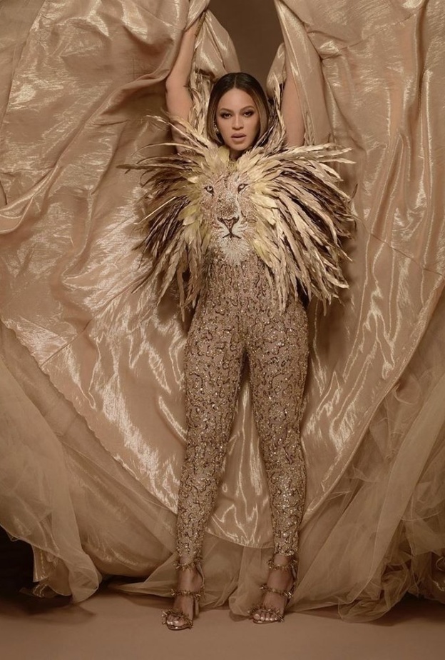 الحفل السنوي Wearable Art Gala تنظّمه والدة بيونسيه تينا نولز