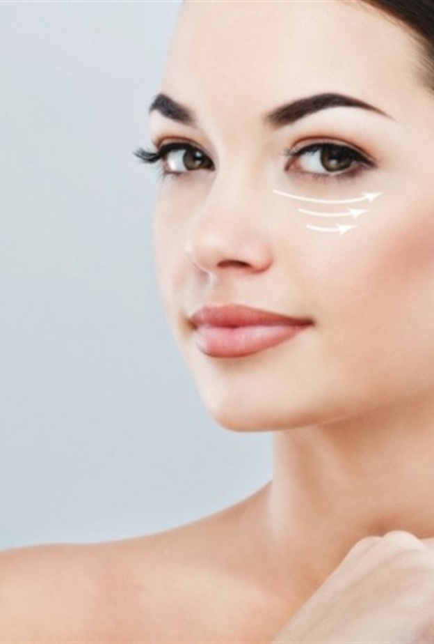 الوصفات الطبيعية مكملة لازالة التجاعيد حول العين بعد التغذية السليمة وليس العكس