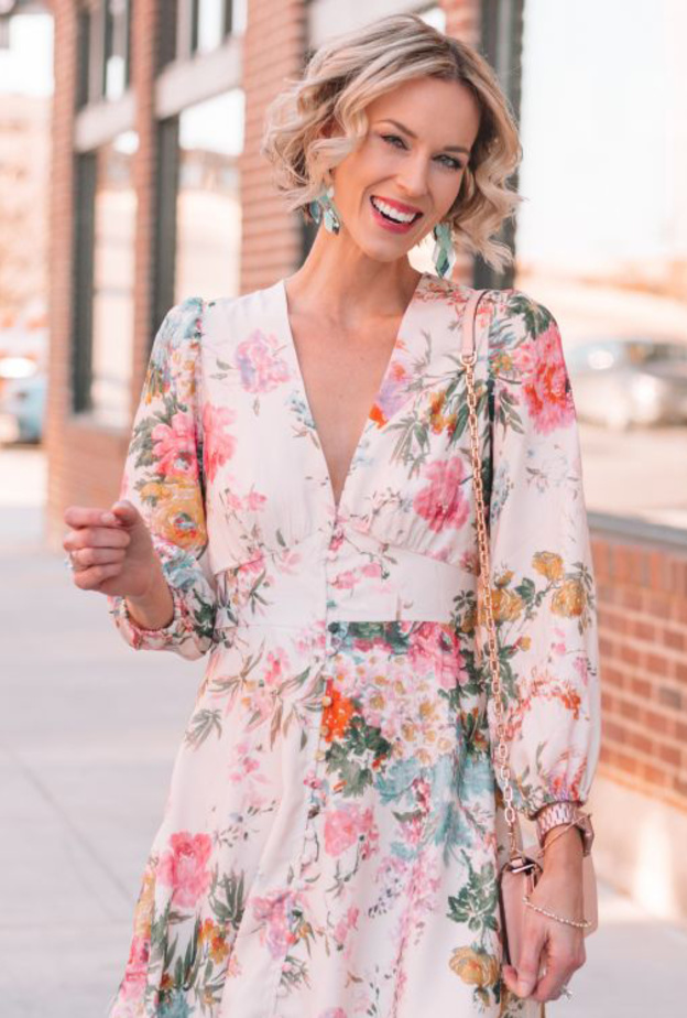 أجمل موديلات فساتين موردة موضة هذا الموسم