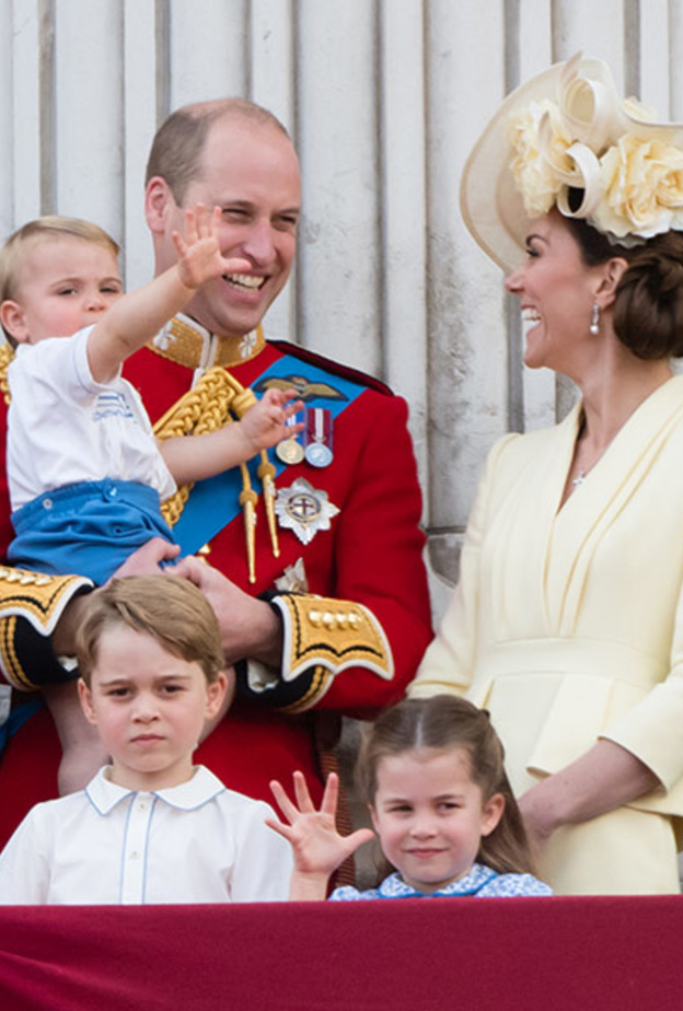  إطلالة الأمير جورج والأميرة تشارلوت