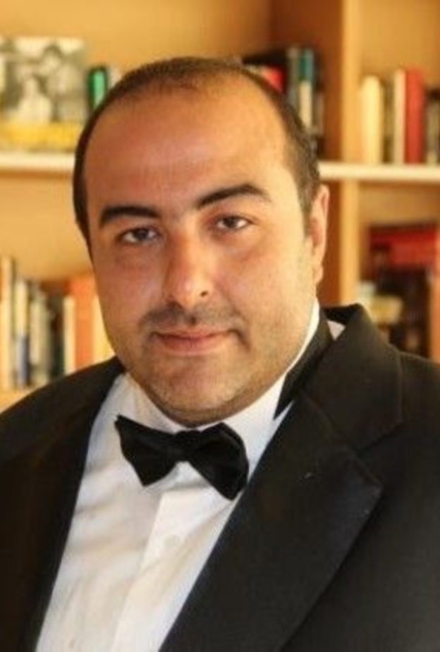 سامح عبدالعزيز