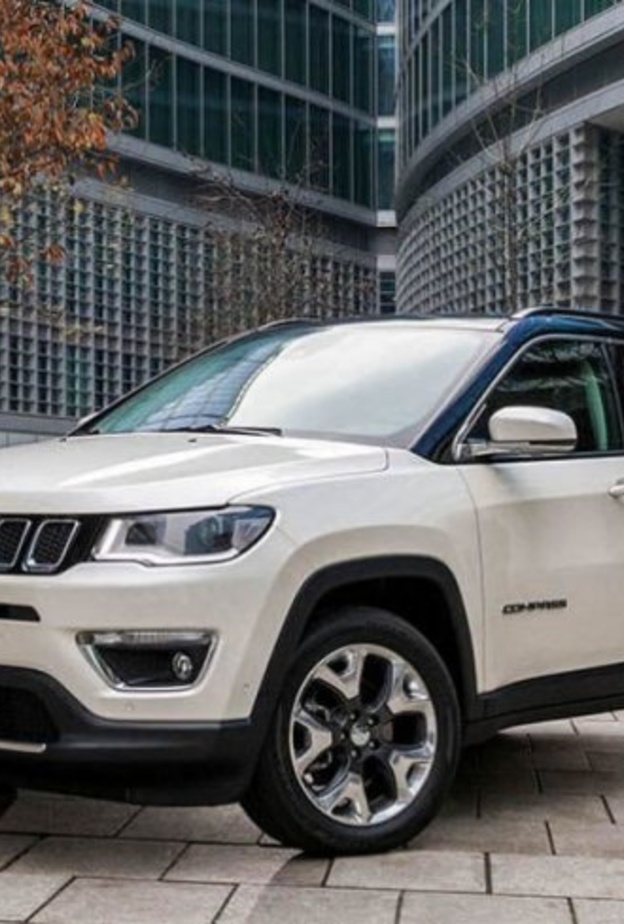 قودي حياتك مع جيب كومباس السيارة الأمثل للمرأة السعودية