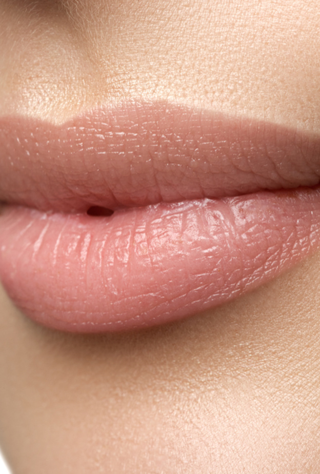 ان الكثير من النساء يتطلعون إلى زيادة حجم ونعومة شفاههم