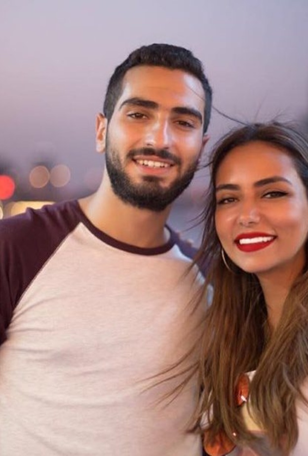 الشرنوبي وسارة الطباخ 