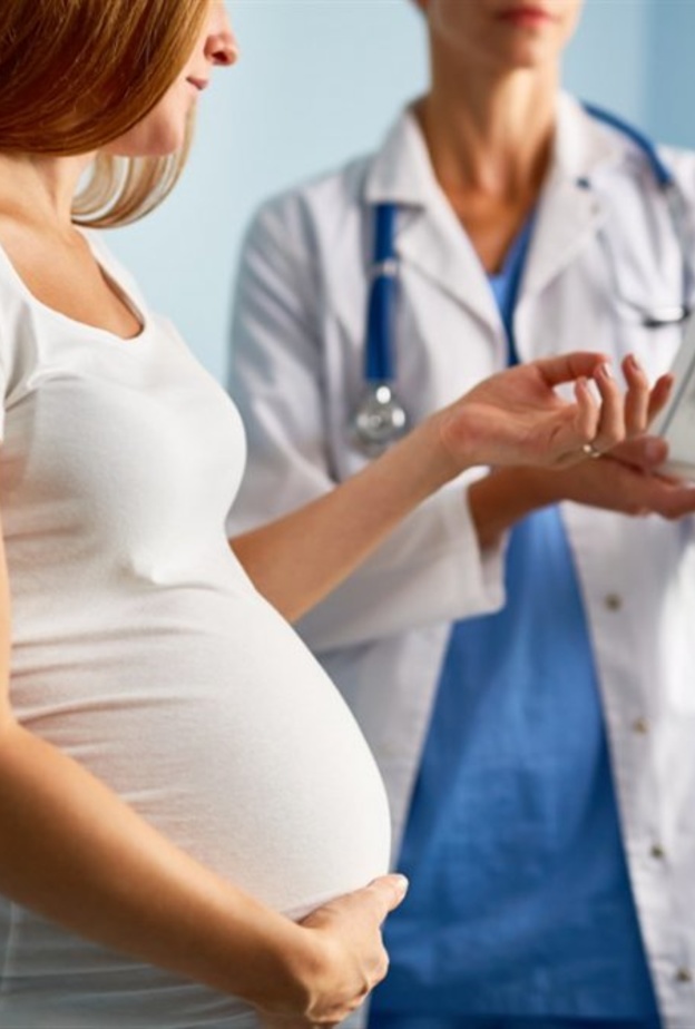 ما هي أسباب نزول المشيمة وما هو تأثيرها على الجنين