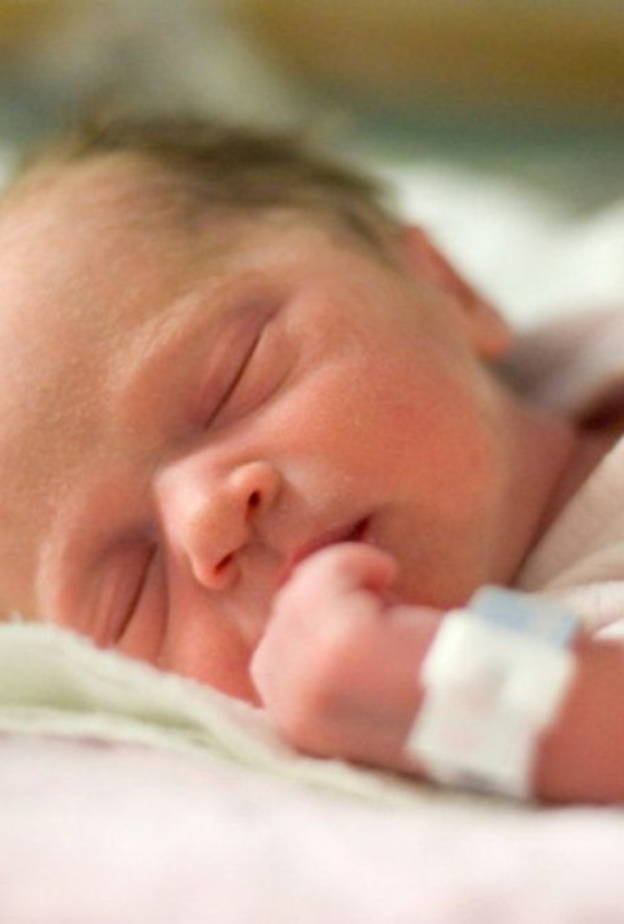 نصائح هامة لمساعدة الطفل الخديج على النمو