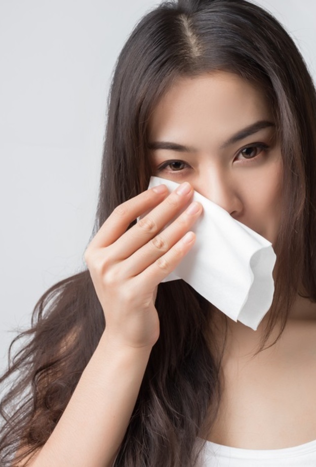 أسباب تورم العين في الصيف