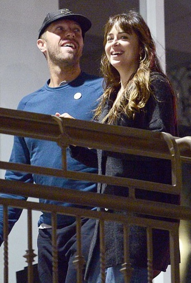 كريس مارتن و داكوتا جونسون