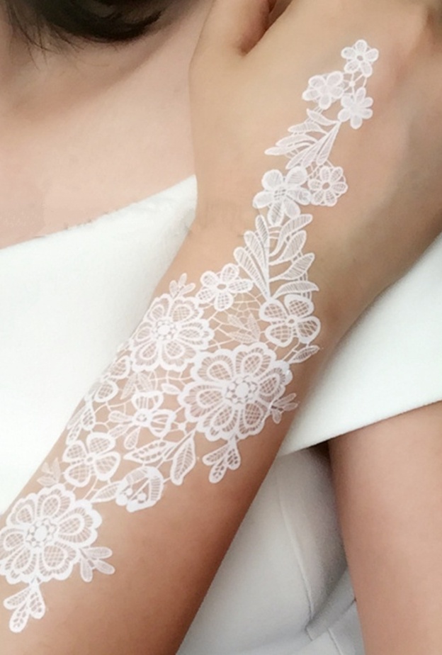 الحنة البيضاء مميزة للعروس