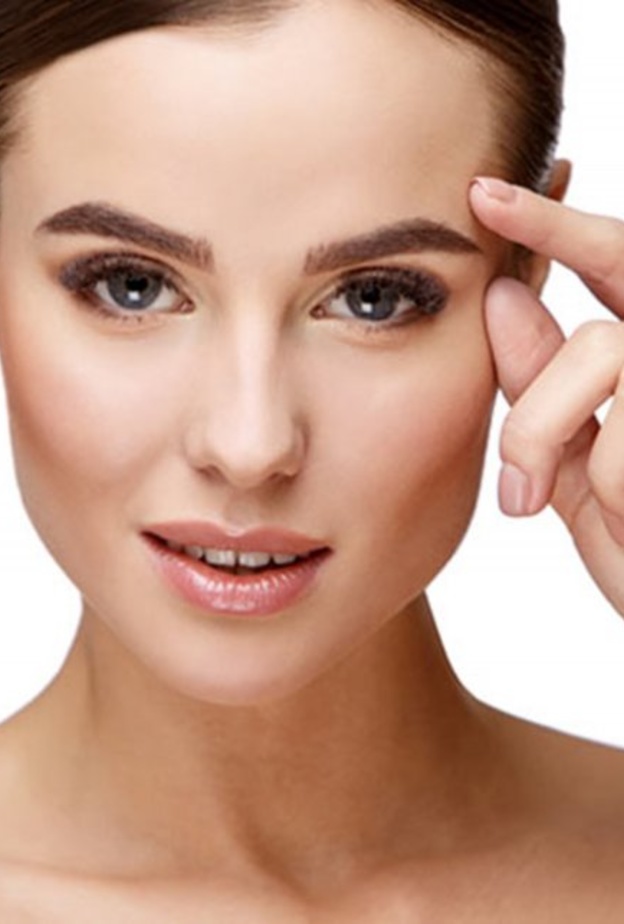  يحمي البرتقال البشرة الدهنية من ظهور الحبوب والبثور على الدوام