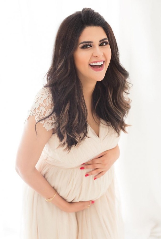 سلمى رشيد تكشف عن جنس جنينها