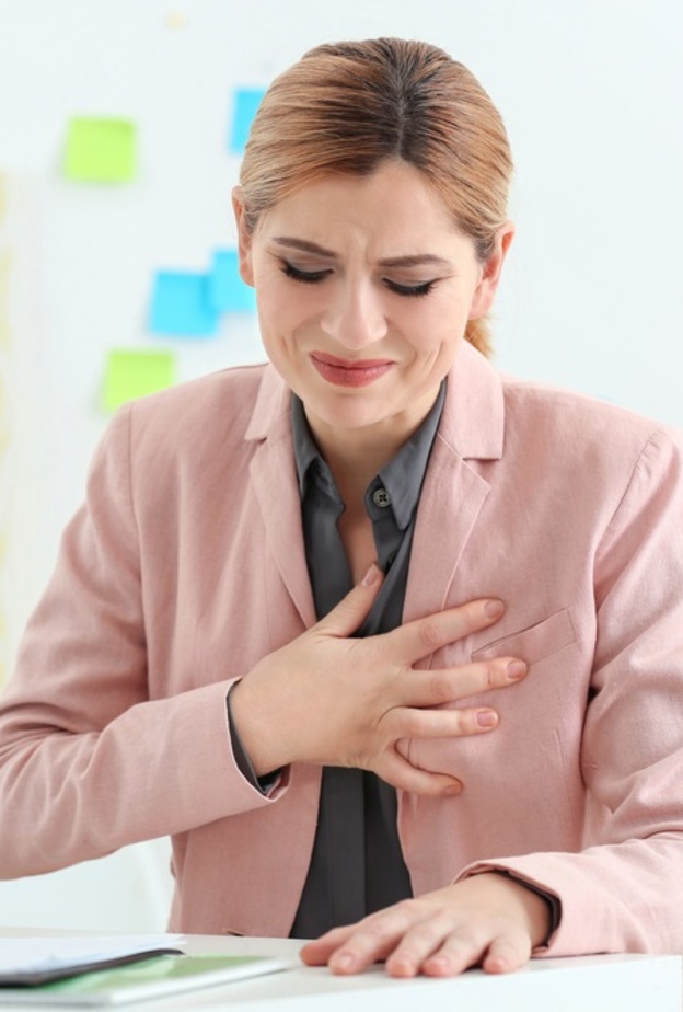 اسباب نغزات القلب وطرق علاجها