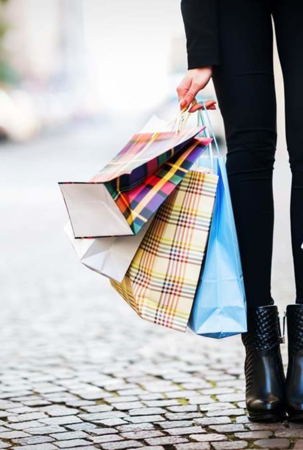  أفضل هدية لها قطعة أزياء تواكب فيها أحدث الصيحات