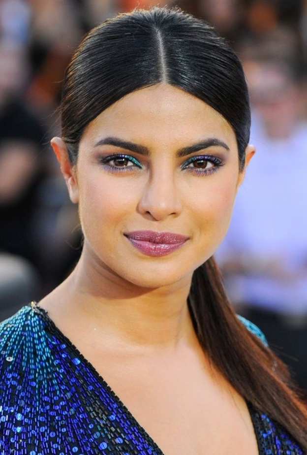 أسرار وحيل مكياج بريانكا شوبرا لإطلالة راقية