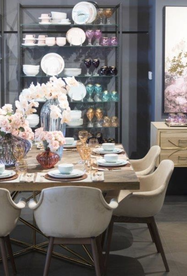 أضيفي لمسات ساحرة على ديكورات منزلك باستخدام العناصر المعدنية من Aura 