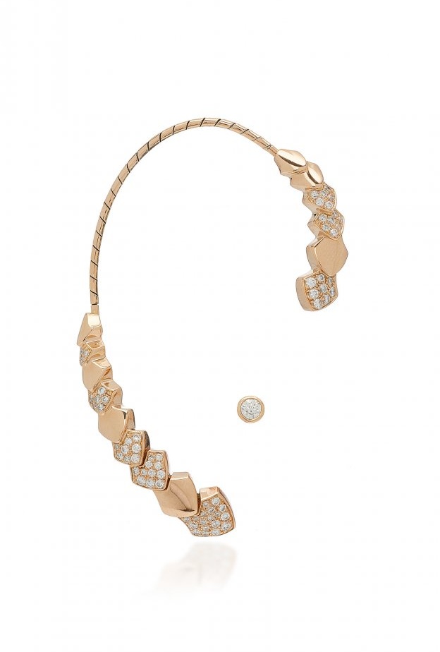 أقراط من لين بان Lynn Ban