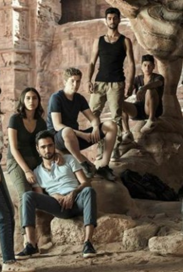 ابطال مسلسل "جن"